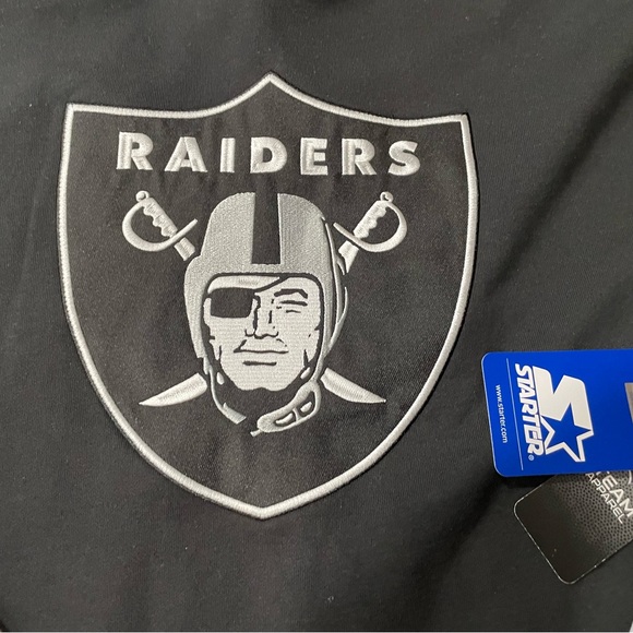 Las Vegas Raiders Starter Men’s Hockey Style Hoodie Retails For $125 - Picture 2 of 15